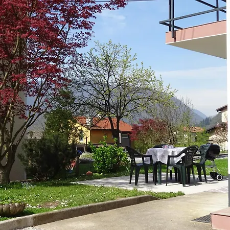 Apartment Josephine Tolmin Exterior photo